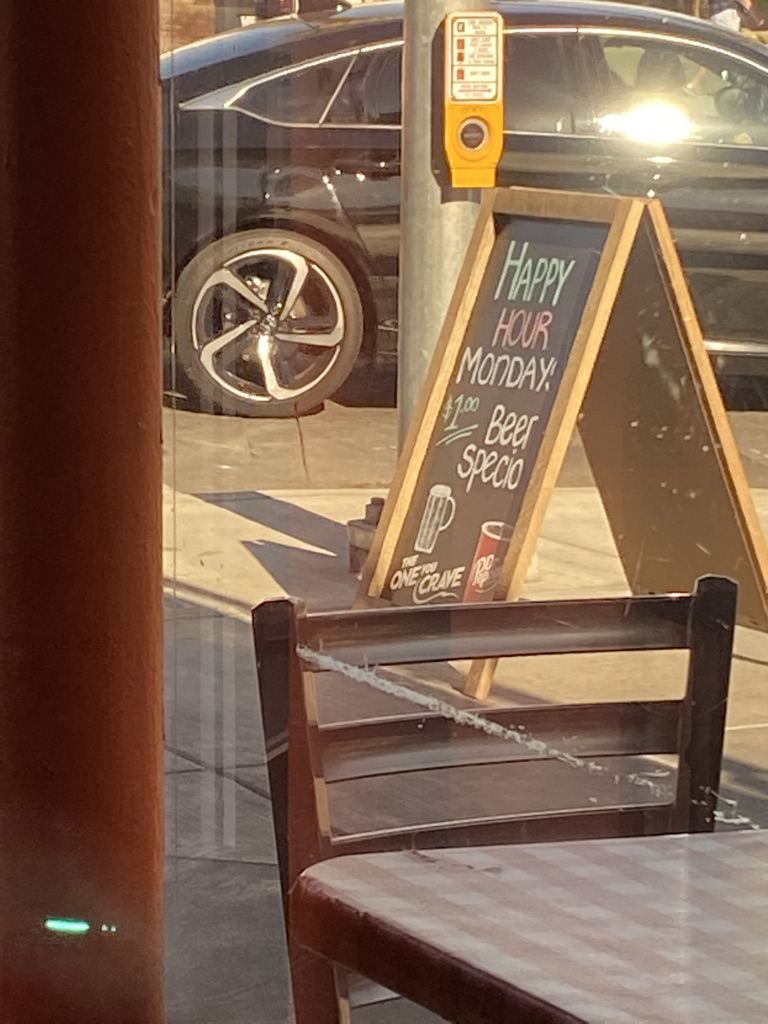 Bill's Pizza Happy Hour